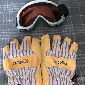 Snowboarding gloves and goggles